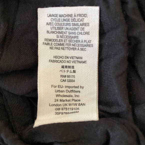 FREE PEOPLE Mini Skater Knit Pleated Black & White Skirt w/Pockets Women S Small - Picture 7 of 7